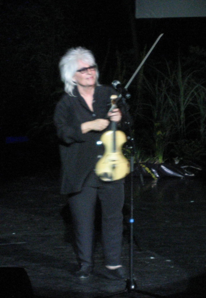 Catherine  Lara