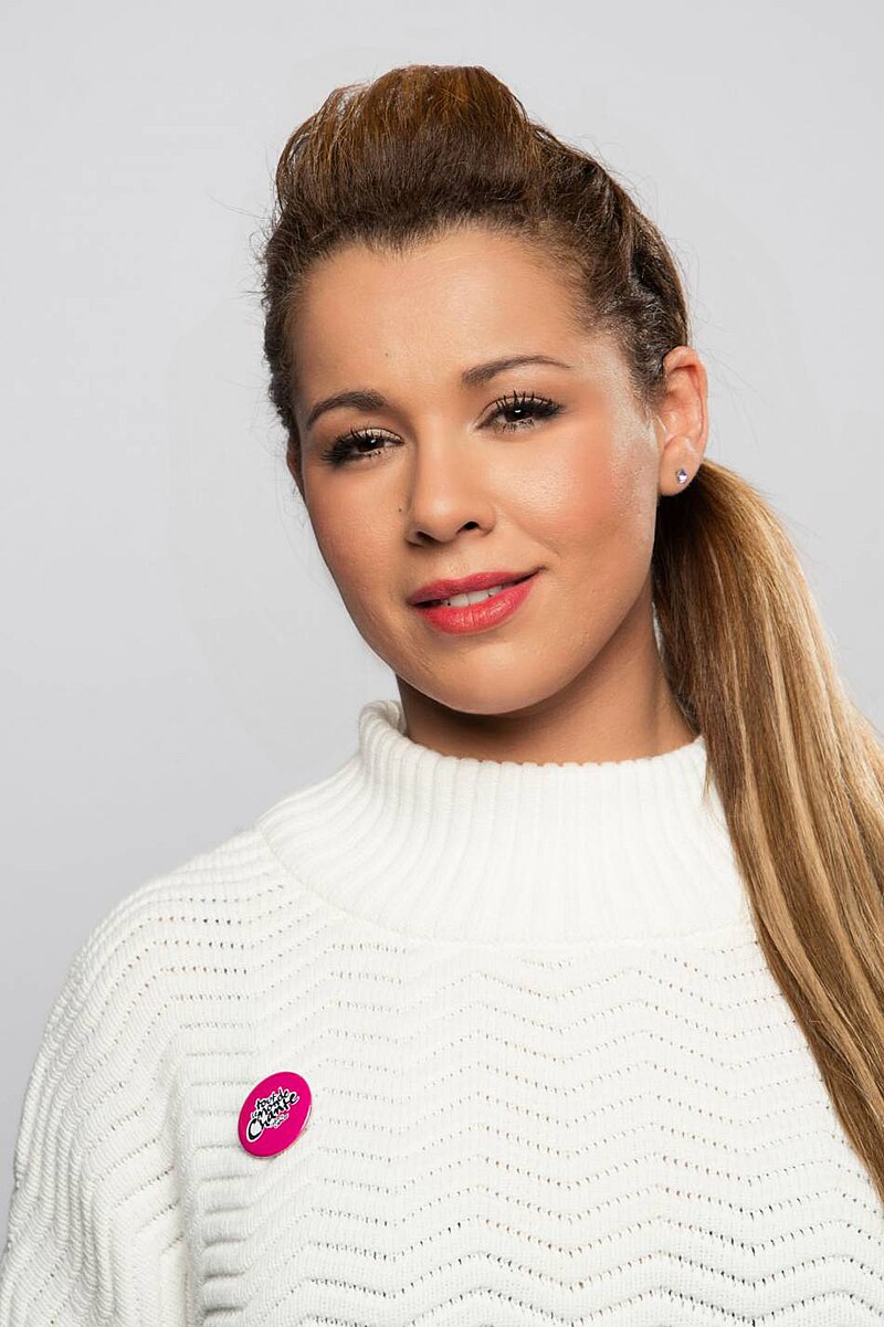 Chimène  Badi