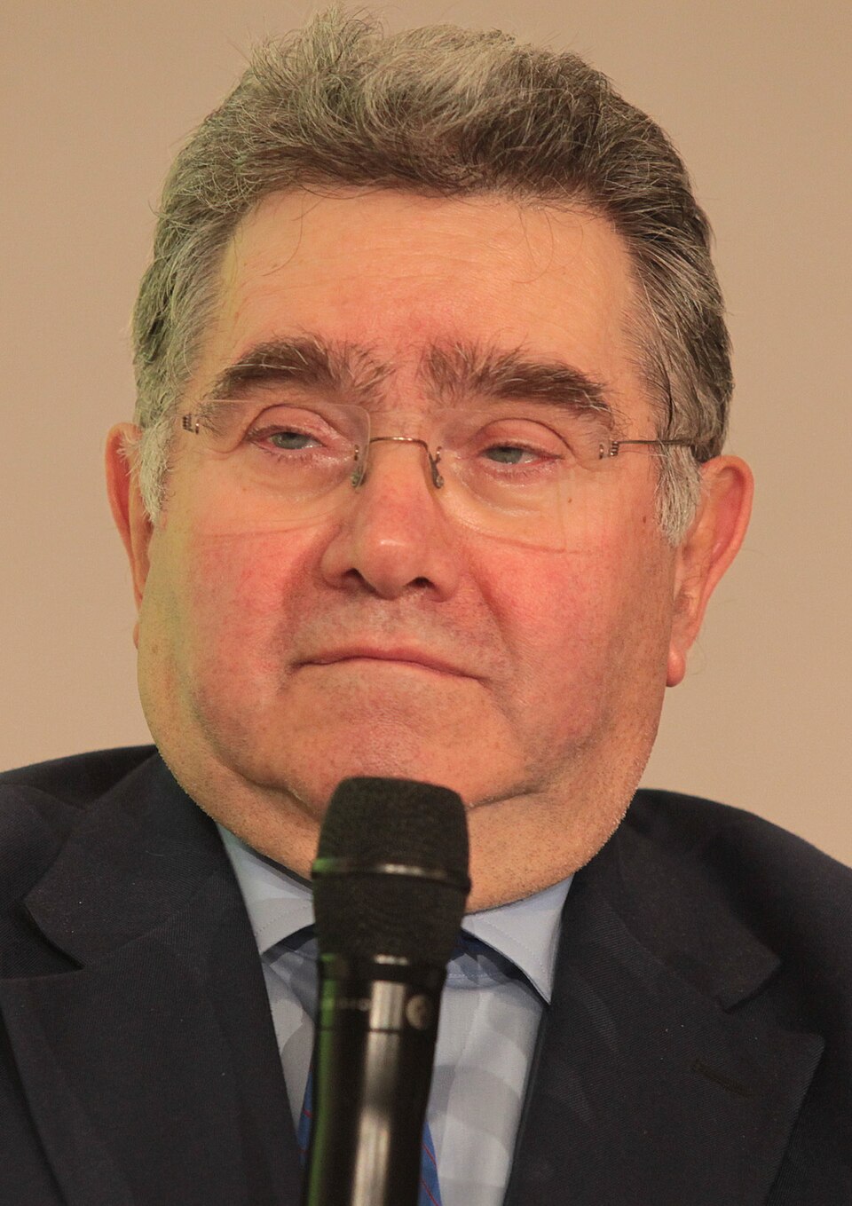 Claude  Allègre