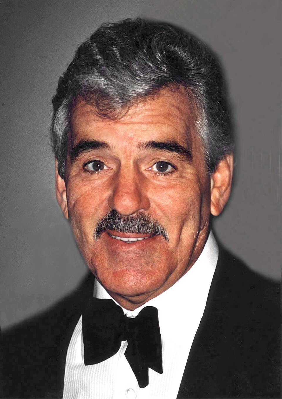 Dennis  Farina