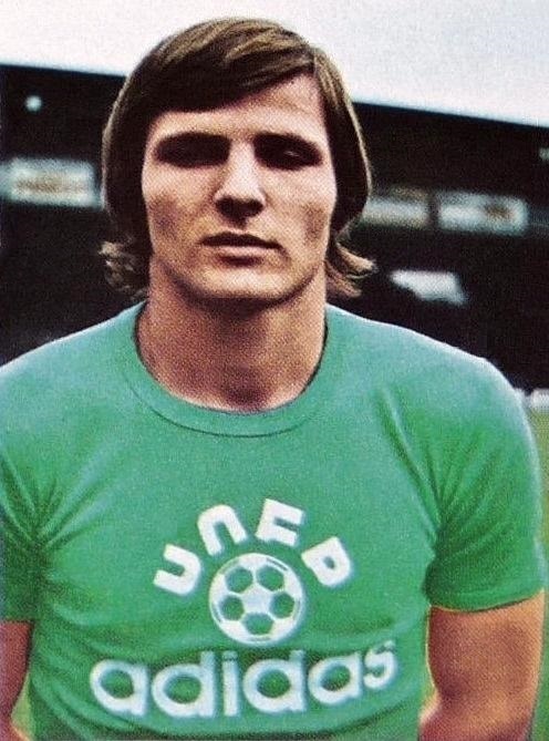 Dominique  Bathenay