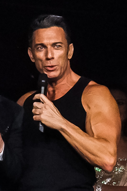 Gérard  Vives