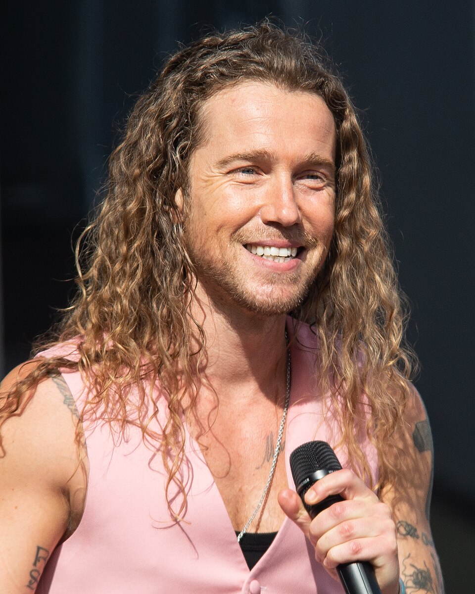 Julien  Doré
