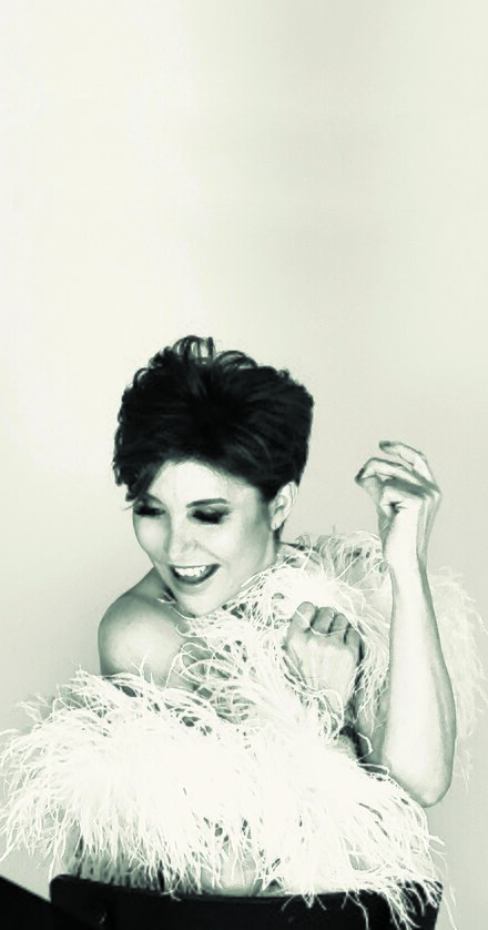 Liane  Foly