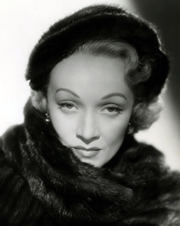 Marlene  Dietrich