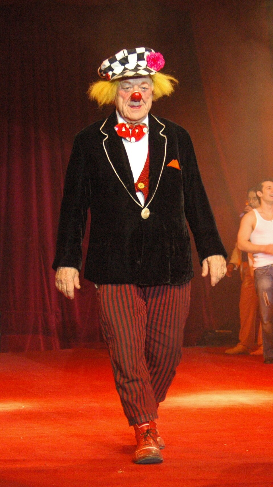 Oleg  Popov
