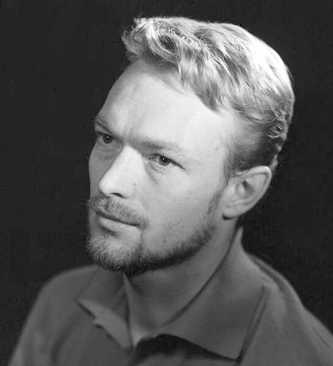 Pierre  Vaneck