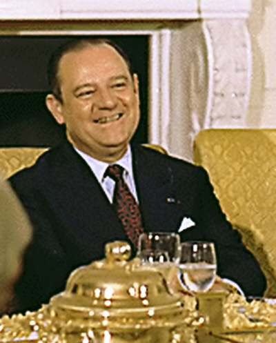 Raymond  Barre