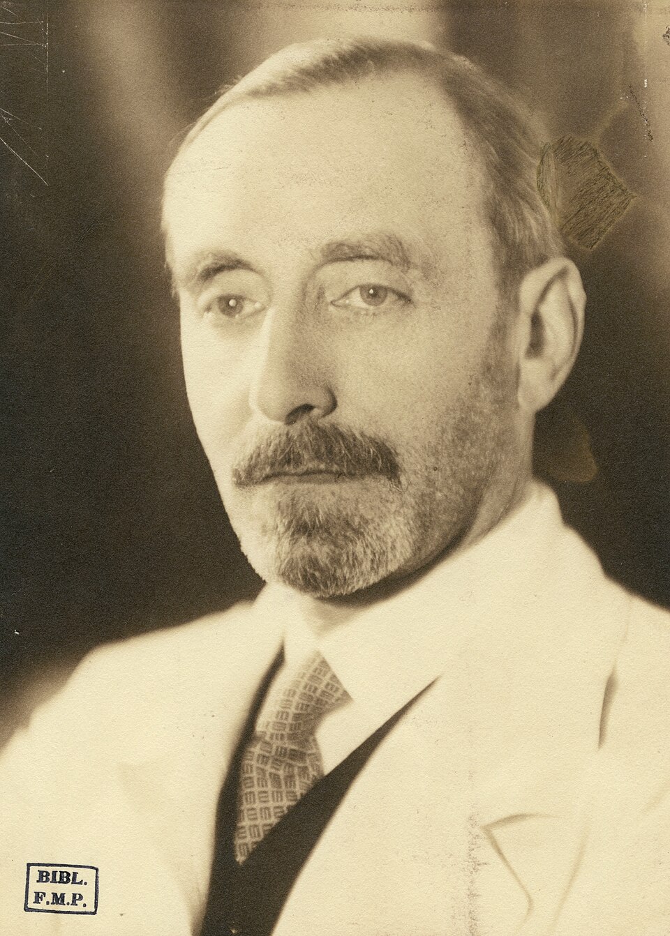 Robert  Debré