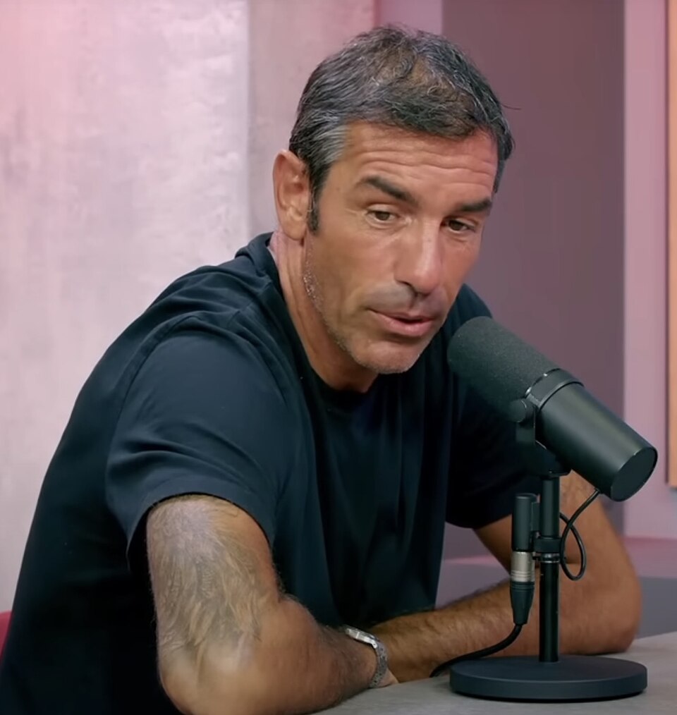 Robert  Pirès