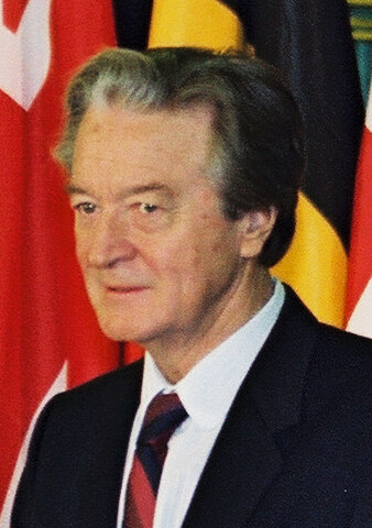 Roland  Dumas