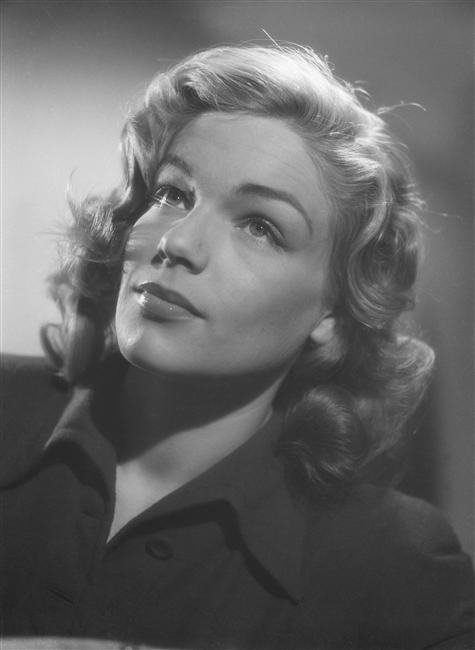 Simone  Signoret