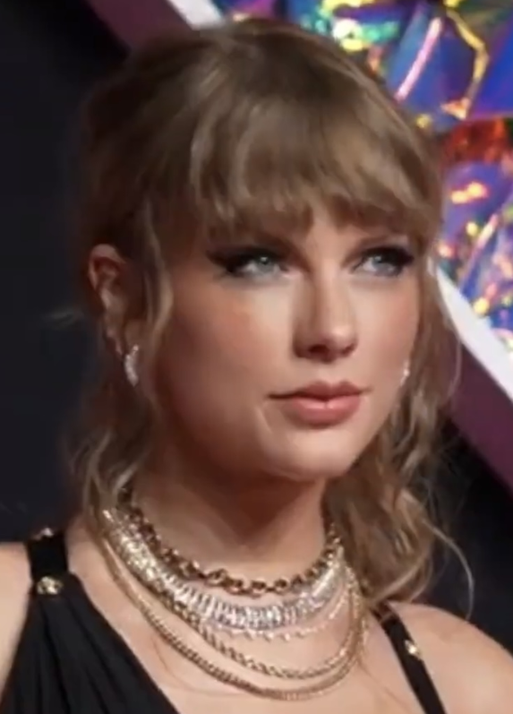 Taylor  Swift