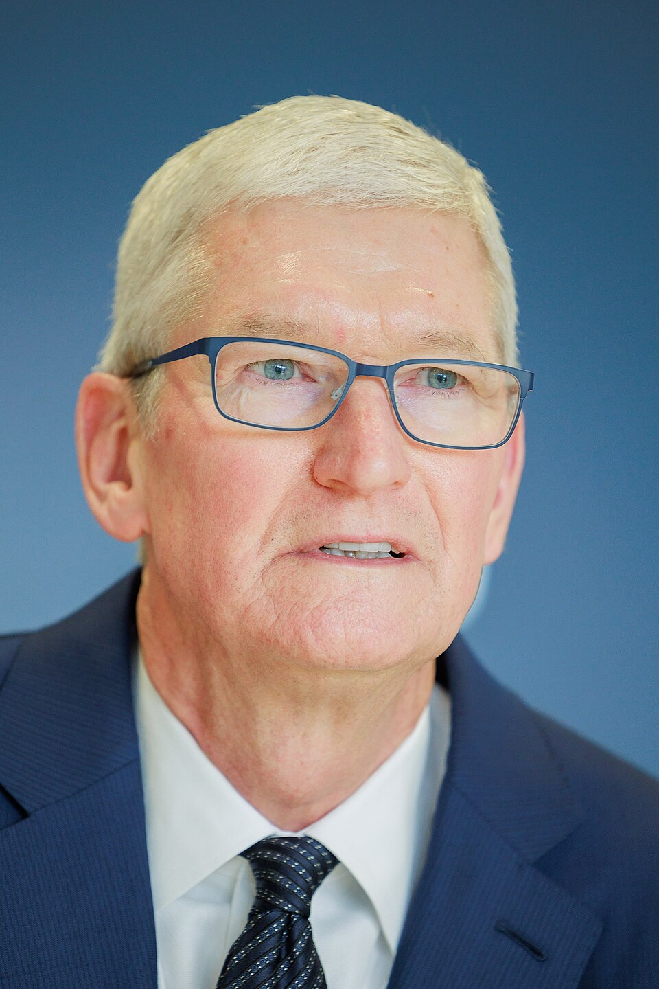 Tim  Cook