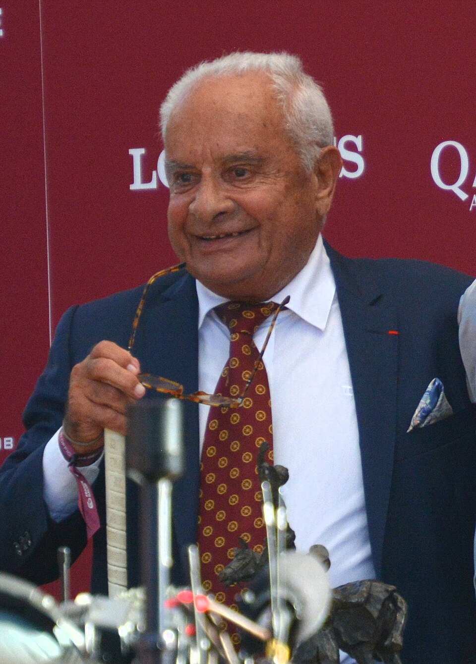 Yves  Saint-Martin